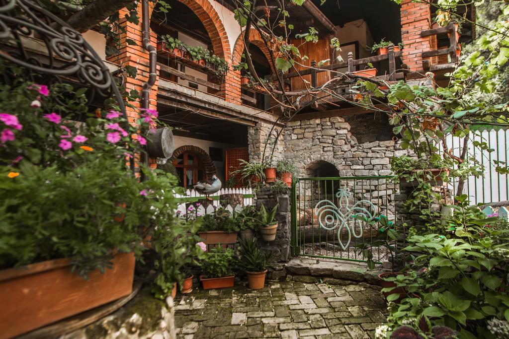 Hotel Restaurant Bujtina E Gjelit Tirana Bagian luar foto