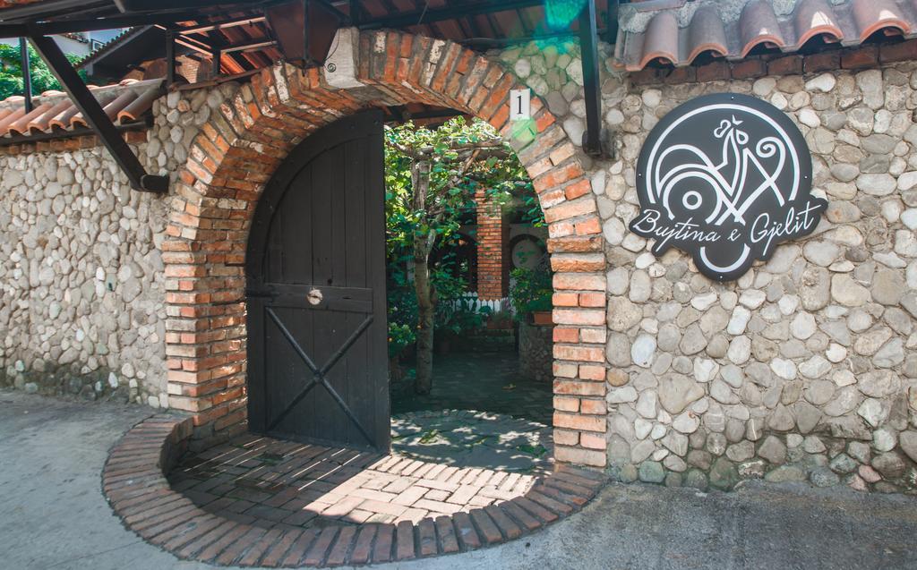 Hotel Restaurant Bujtina E Gjelit Tirana Bagian luar foto