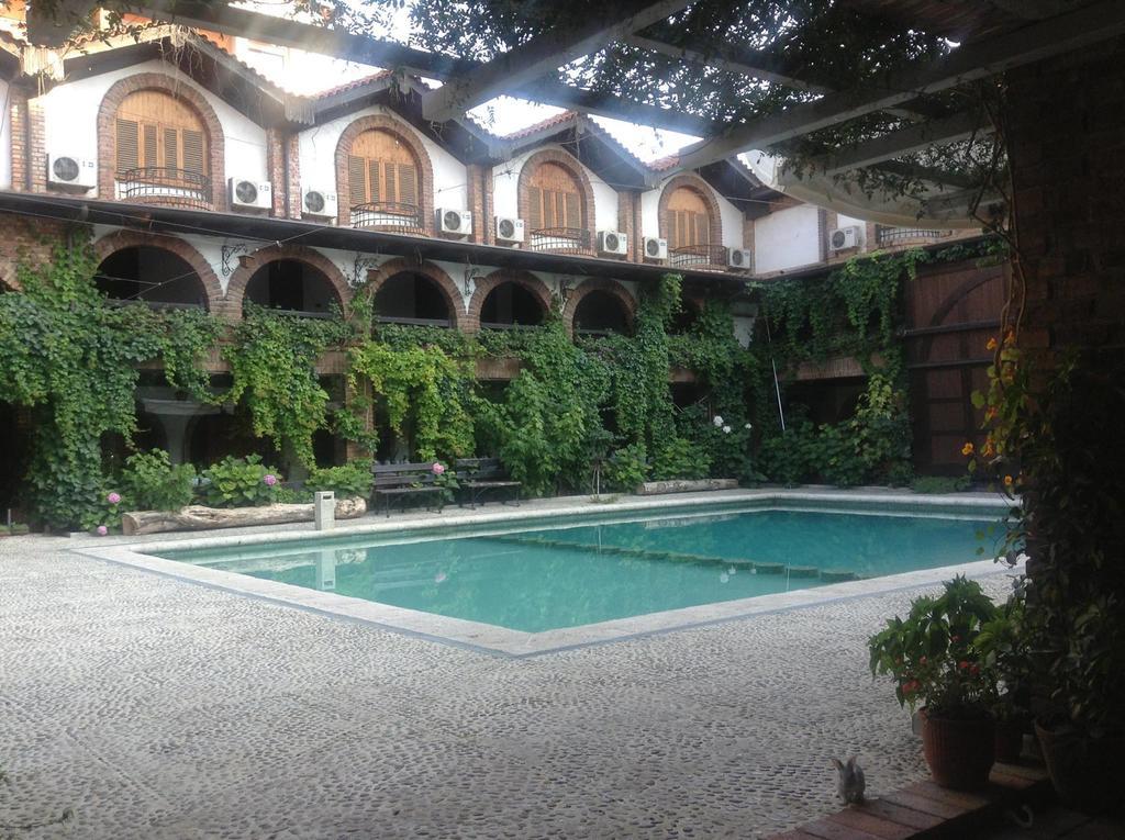 Hotel Restaurant Bujtina E Gjelit Tirana Bagian luar foto